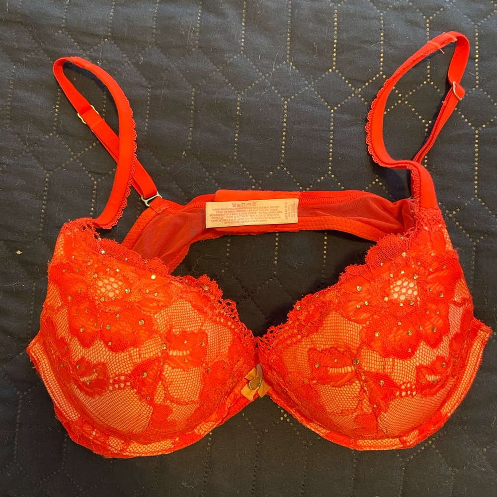 Body by Victoria push up bra 36B
